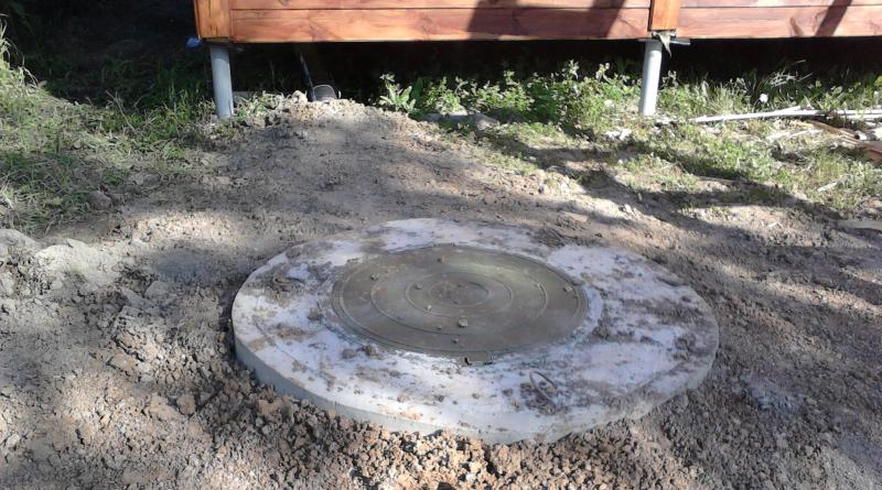 SEPTIC TANK FROM CONCRETE RINGS
