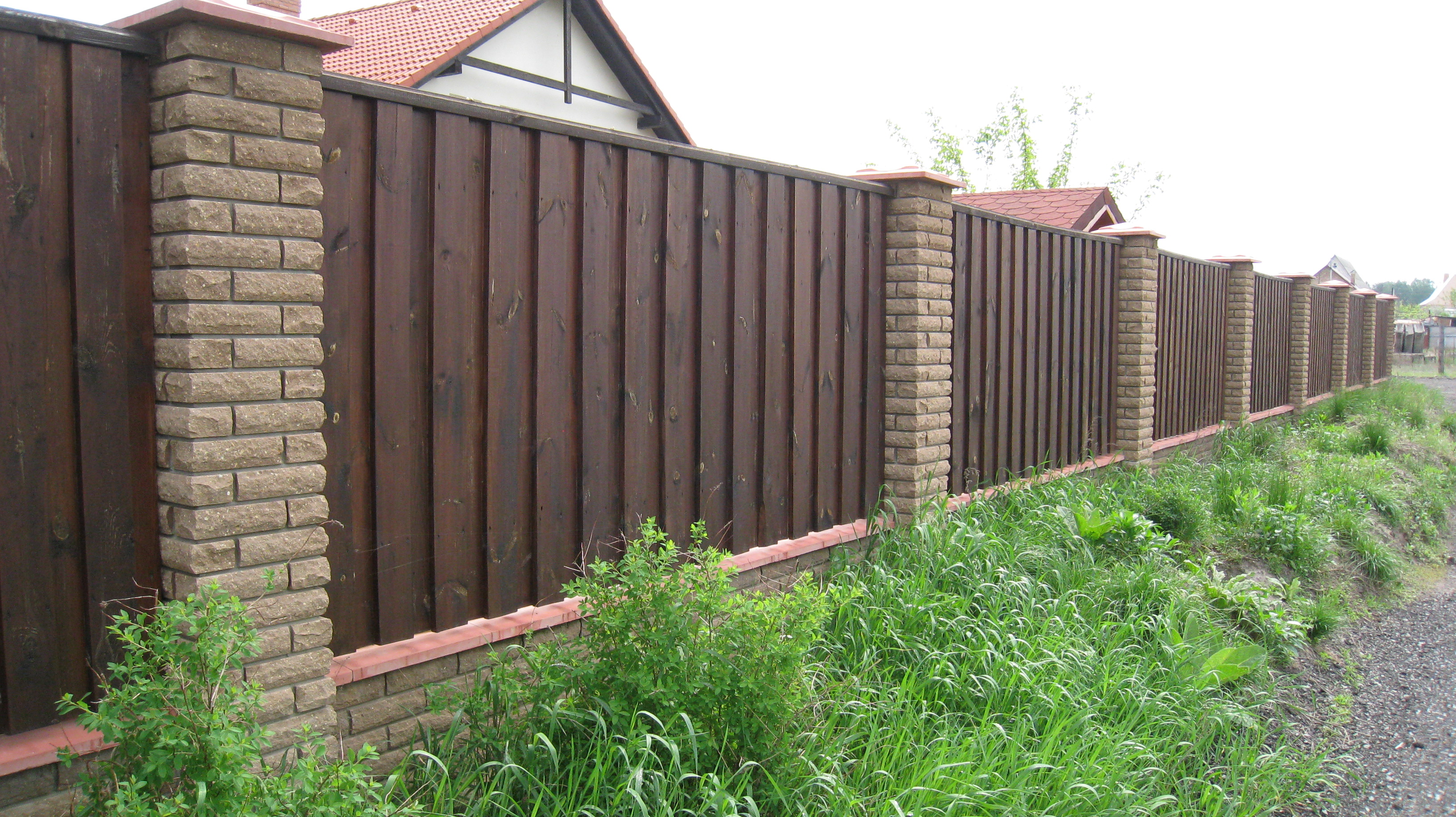 We install the fence from the proflist by our own hands We install the fence from the proflist by our own hands